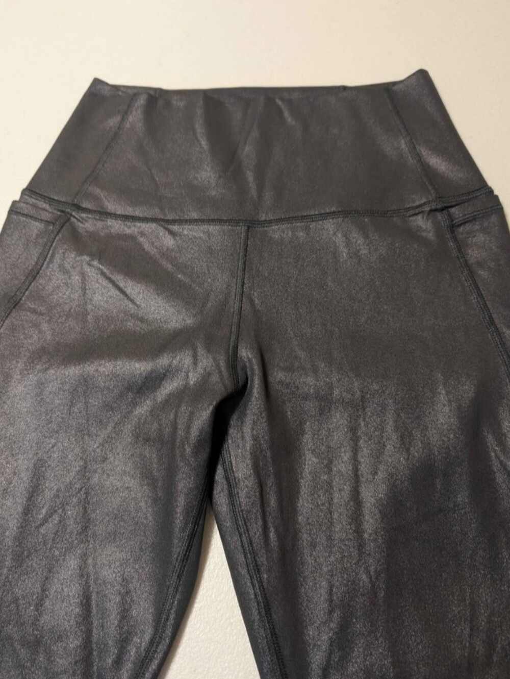 NWT CRZ YOGA medium shiny black leggings - Picture 3 of 9
